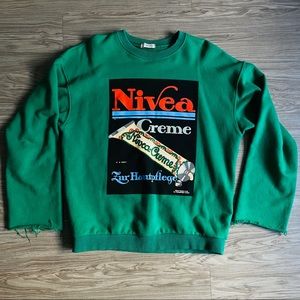 Green vintage inspired crewneck sweater